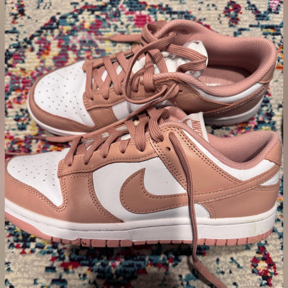 Women’s Nike Dunks